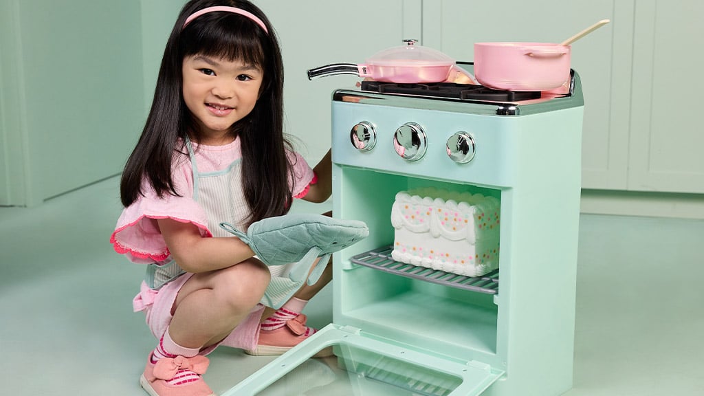 Mische, kombiniere und spiele mit der neuen Spielküchenkollektion von Little Tikes fantasievolle Spiele