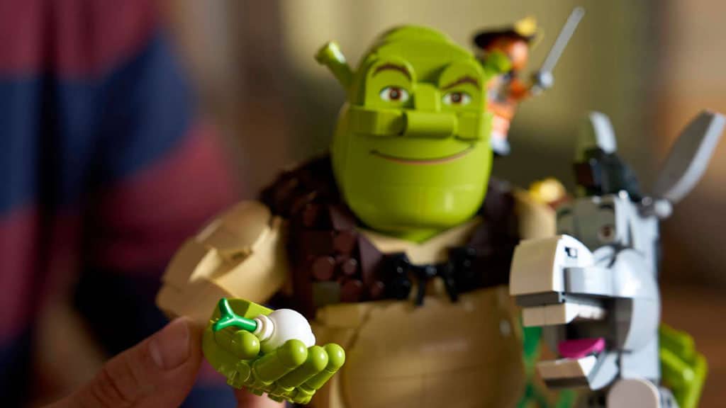Das LEGO Ideas Shrek, Esel und Puss in Boots Set