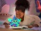 Finde einen strahlenden neuen pelzigen Freund mit der Galaxy Edition Furby