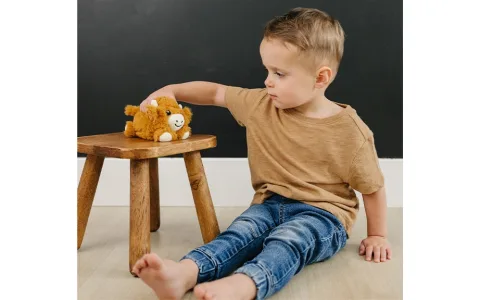 Diese Baby-Pajtik-Plüschspielzeuge sind auch in kleiner Größe sehr niedlich