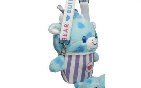 Build-A-Bear vereint Stil und Plüsch mit Umhängetaschen