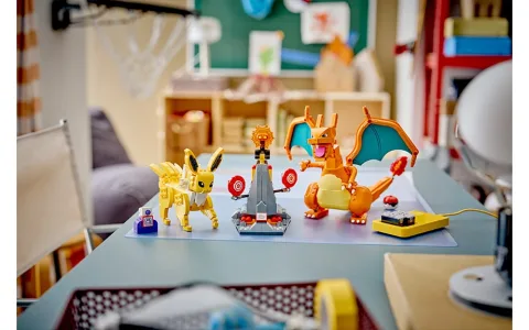 LEGO SMART bringt mit neuen Bausätzen die Pokémon-Abenteuer näher