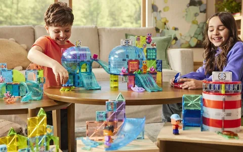 MAGNA-TILES legt mit seiner ozeanischen Kollektion groß vor