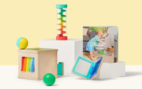 Just Play macht das Auspacken mit den neuen Happy Haul Disney Überraschungspaketen spannend