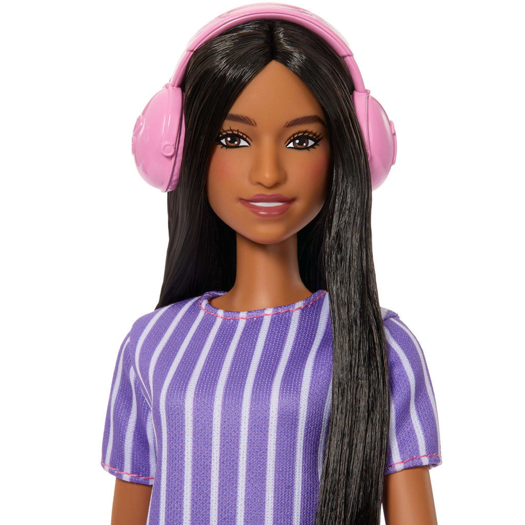 Barbie: Fashionista Freundinnen stilvolle Modepuppe mit Kopfhörern in lila Kleid – Mattel Bild 3