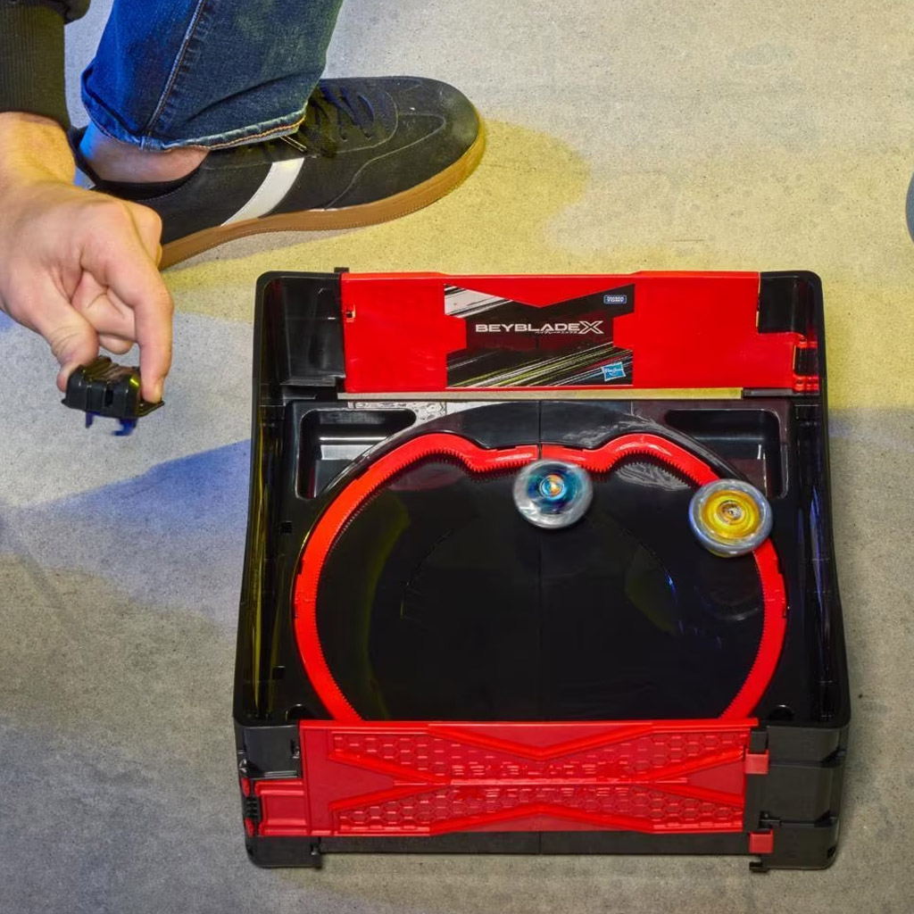 Beyblade X: Beystadium Clash & Carry tragbare Kampfarena – Hasbro Bild 3