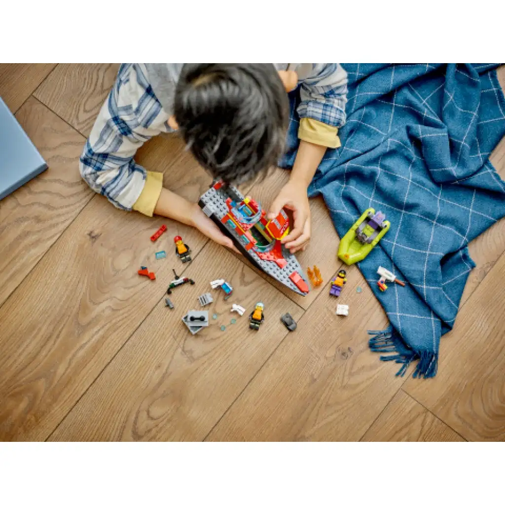 LEGO® City: Feuerwehrboot (60373) Bild 5