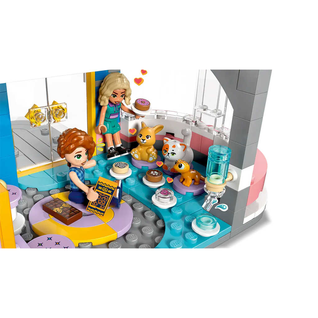 LEGO® Friends: Heartlake City Klubhaus (42689) Bild 4