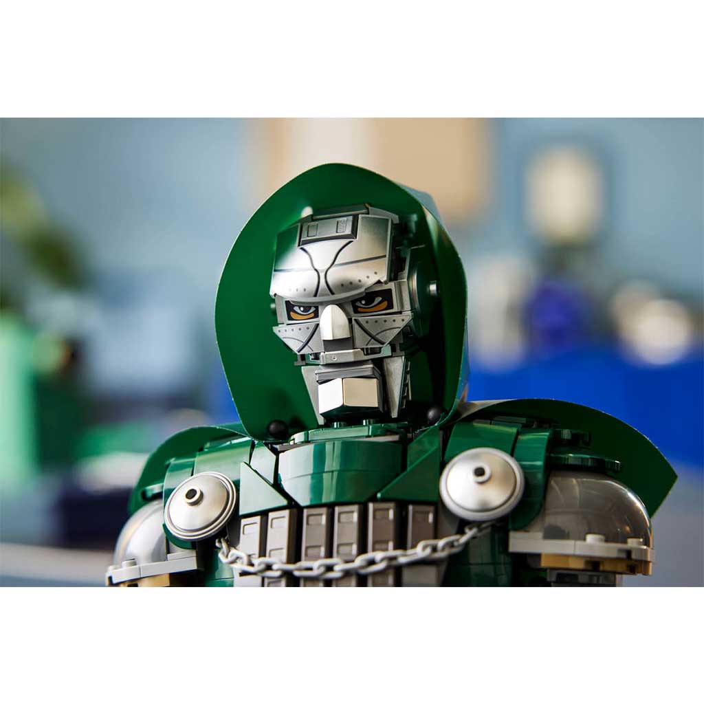 LEGO® Marvel: Doctor Doom Büste (76345) Bild 6