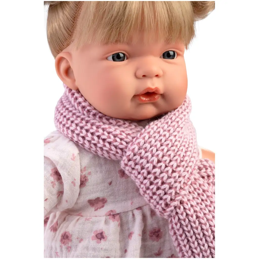 Llorens: Joelle 38 cm große Puppe mit Geräusch in Strickjacke und Schal Bild 3