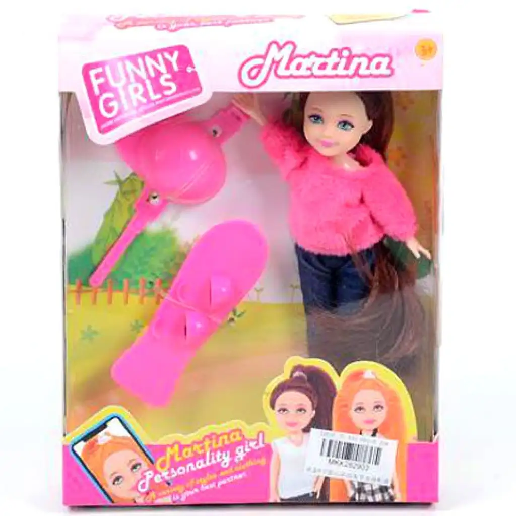 Martina Baby mit Skateboard Bild 1