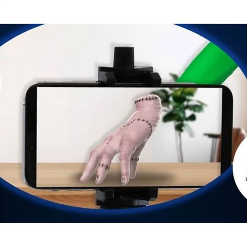 Mittwoch: Äh, die Hand, mit lebensechten Effekten Bild 2