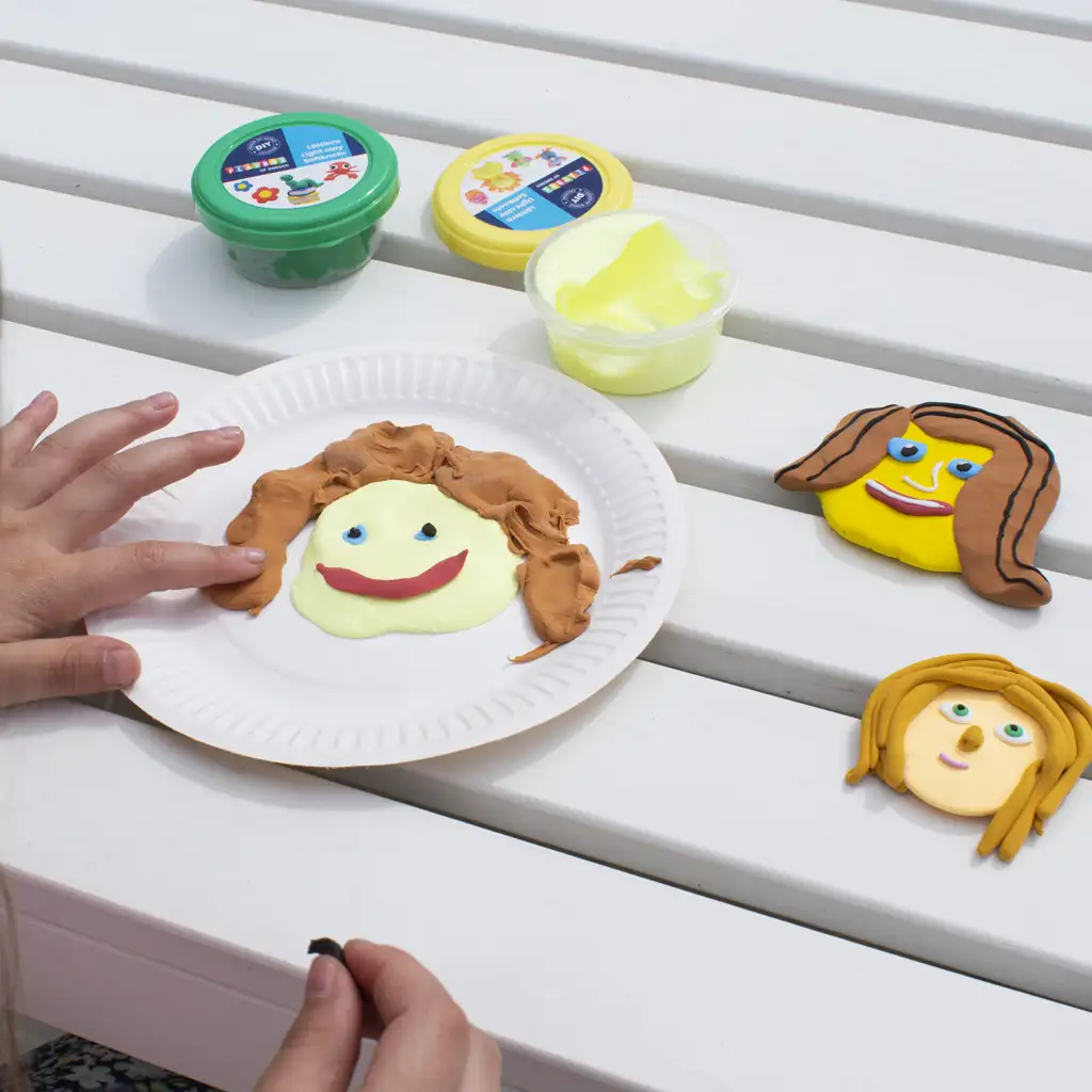 PlayBox: 24-teiliges lufttrocknendes Knetset Bild 3