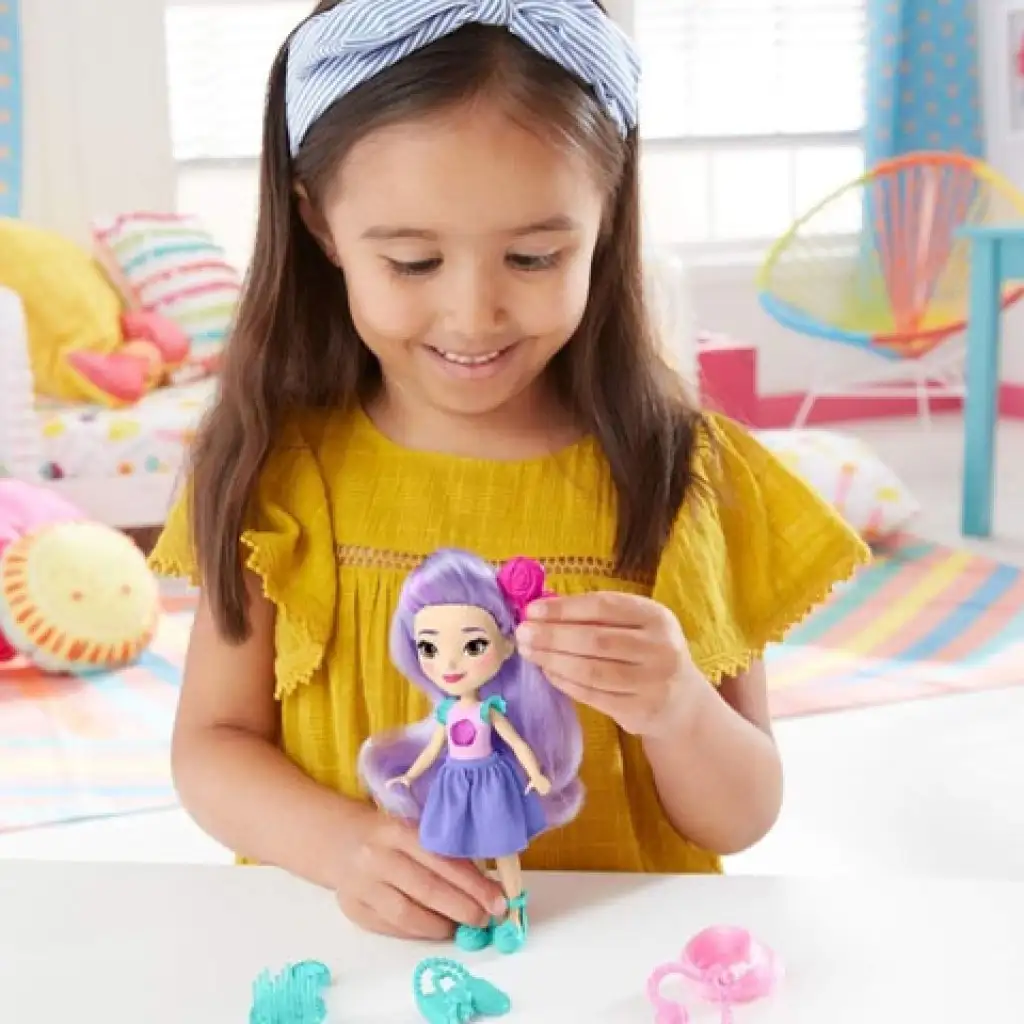 Sonnenstrahl: Blair Puppe mit Zubehör 15cm - Mattel Bild 3