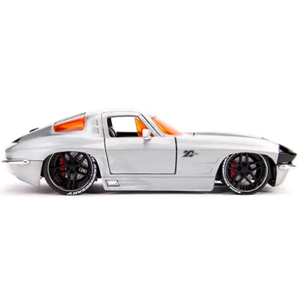 1963 Chevy Sting Ray Metall-Automodell 1/24 - Simba Toys Bild 3