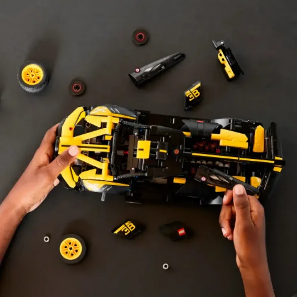 LEGO® Technic: Bugatti Bolide (42151) Bild 4