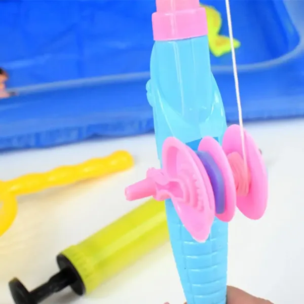 Angelspiel mit aufblasbarem Pool und Teleskop-Angelrute Bild 6