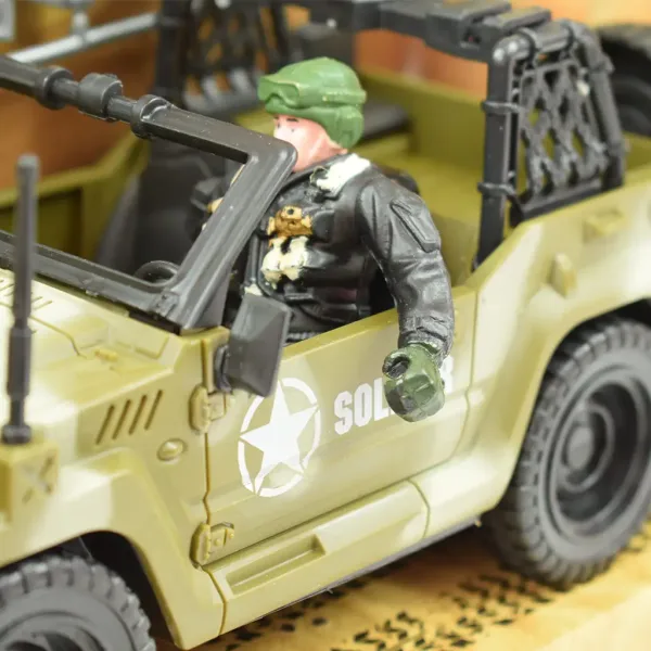 Combat Force 9: Militärischer Geländewagen mit Soldat und Waffen 22cm Bild 4