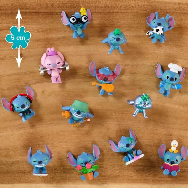 Disney+Stitch Mini-Überraschungsfigur in Ananas-förmiger Kapsel Serie 4, 1 Stück Bild 3