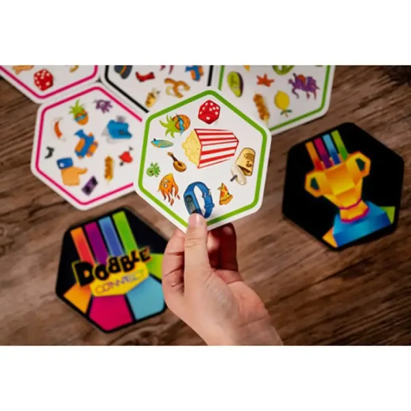Dobble Connect Gesellschaftsspiel Bild 4