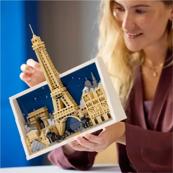 LEGO® Architecture: Paris – Die Stadt der Liebe (21064) Bild 3