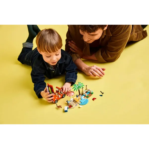LEGO® Bluey™: Bluey und ihre Familie machen einen Ausflug zum Strand (11202L) Bild 7