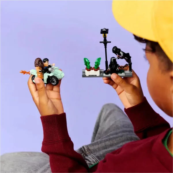 LEGO® Harry Potter: Hagrids™ und Harrys Flucht aus dem Ligusterweg (76459) Bild 4