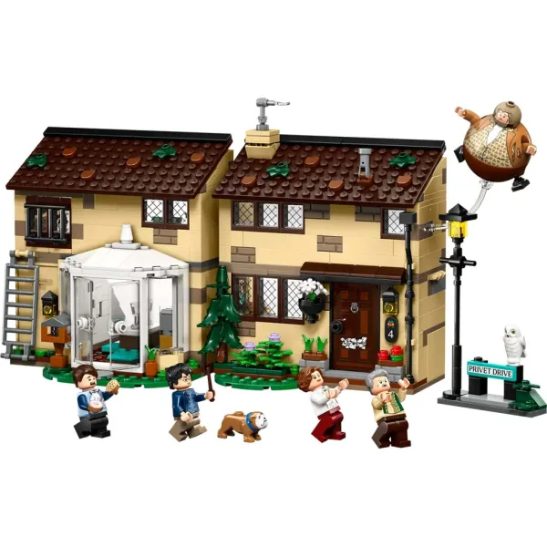 LEGO® Harry Potter: Ligusterweg: Tante Marges Besuch (76451) Bild 3