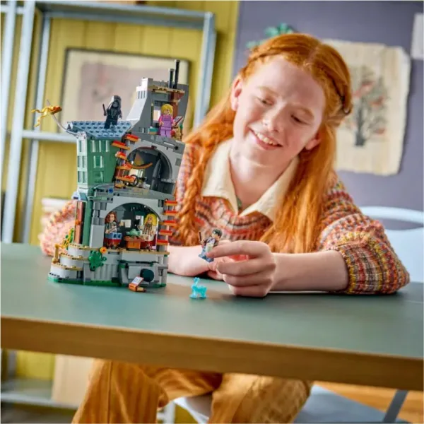 LEGO® Harry Potter: Luna Lovegoods Haus (76467) Bild 4
