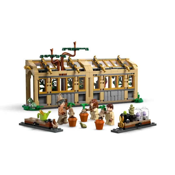 LEGO® Harry Potter: Schloss Hogwarts™: Unterricht in Kräuterkunde (76445) Bild 4