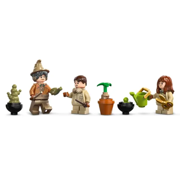 LEGO® Harry Potter: Schloss Hogwarts™: Unterricht in Kräuterkunde (76445) Bild 6