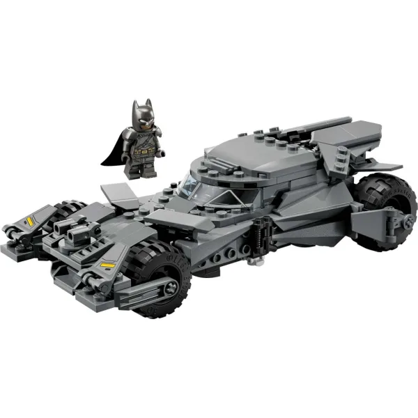 LEGO® Marvel: Batman gegen Superman™: Batmobil™ (76331) Bild 4