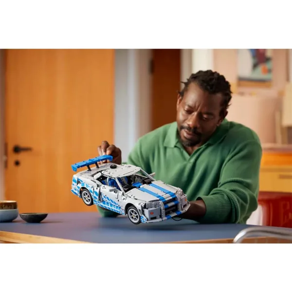 LEGO® Technic: 2 Fast 2 Furious Nissan Skyline GT-R (R34) Auto (42210) Bild 8
