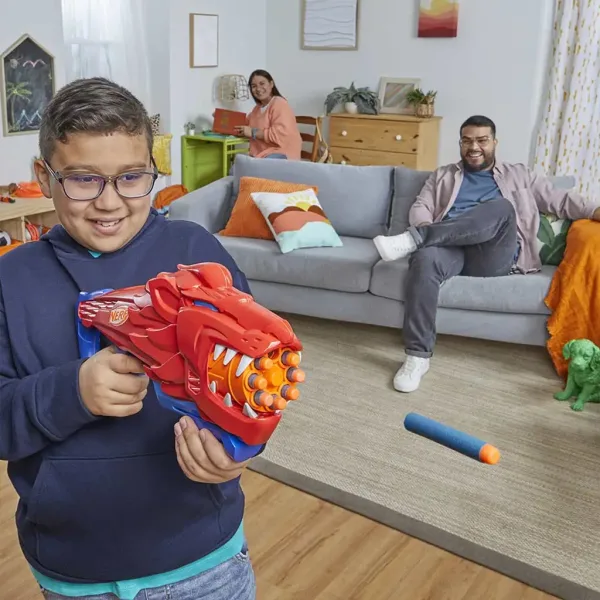 Nerf: Lionfury Schaumstoffblaster mit 16 Darts - Hasbro Bild 2