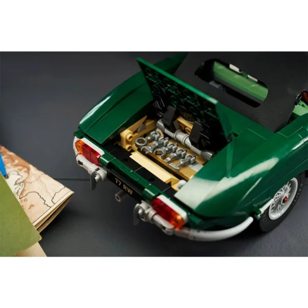 LEGO® Icons: Jaguar E-Type (11381) Bild 16
