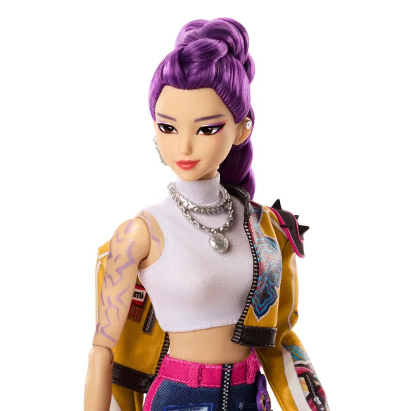 K-Pop Dämonjäger: Rumi Modepuppe mit Schwert – Mattel Bild 4