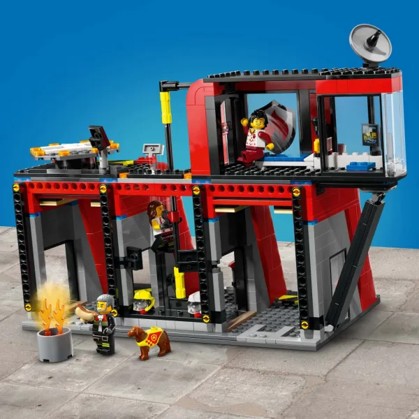 LEGO® City: Feuerwehrstation und Feuerwehrwagen (60414) Bild 4
