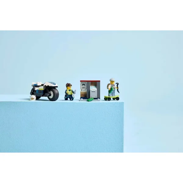 LEGO® City: Verfolgung mit Polizeimotorrad (60455) Bild 6