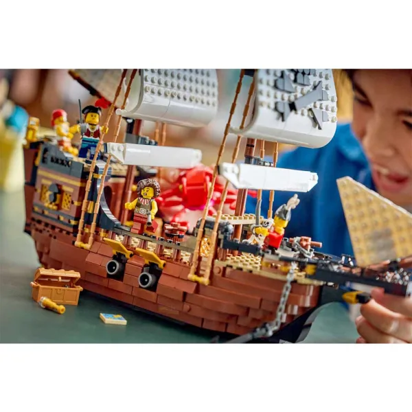LEGO® Creator: Ikonisches Piratenschiff (31387) Bild 8