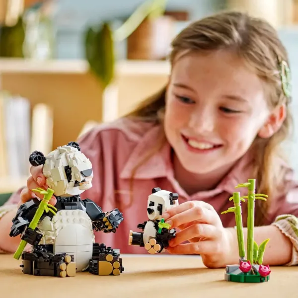LEGO® Creator: Wildtiere: Pandafamilie (31165) Bild 3