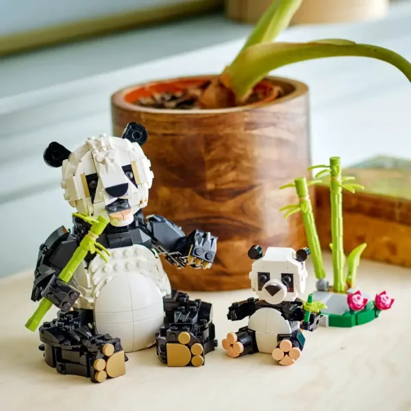 LEGO® Creator: Wildtiere: Pandafamilie (31165) Bild 4