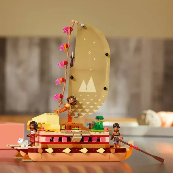 LEGO® Disney: Vaiana mit Abenteuern gefülltes Kanu (43270) Bild 3
