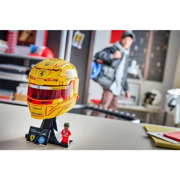 LEGO® Editionen: Scuderia Ferrari HP Lewis Hamilton Helm (43022) Bild 5