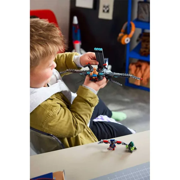 LEGO® Marvel: Die Rächer: Doctor Doom erwacht Quinjet (76347) Bild 4