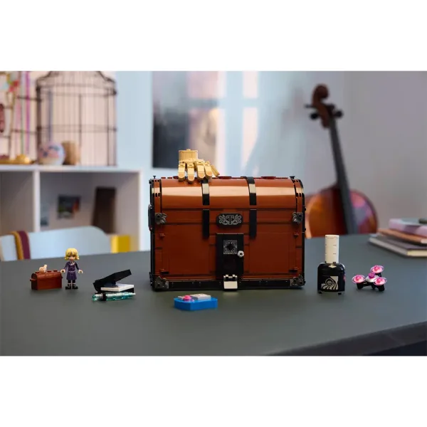 LEGO® Wednesday: Things Unterkunft (76785) Bild 9