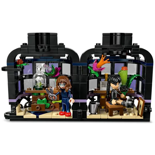 LEGO® Mittwoch: Schwarze Dahlie (76784) Bild 5