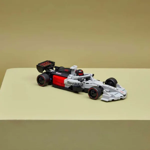 LEGO® Speed Champions: Audi Revolut F1® Team R26 Rennwagen (77259) Bild 6