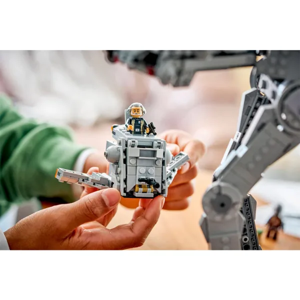 LEGO® Star Wars™: Der AT-AT™-Läufer des Wiedergeborenen Imperiums mit INT-4 Bild 14