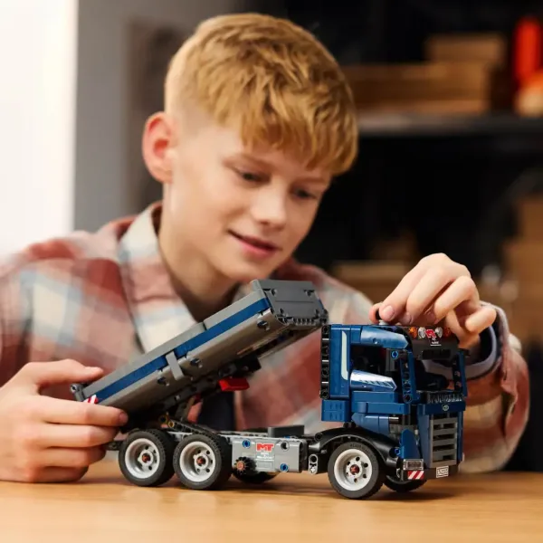 LEGO® Technic: Kipp-Lkw (42203) Bild 4