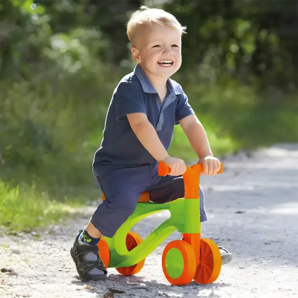 LENA: ECO Fußantrieb grünes Kleinkraftrad Bild 2